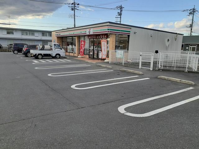 セブンイレブン大橋町店まで750m
