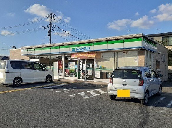 ファミリーマート東松山高坂店まで190m