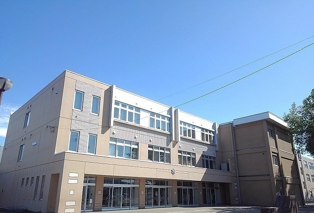 南線小学校まで950m