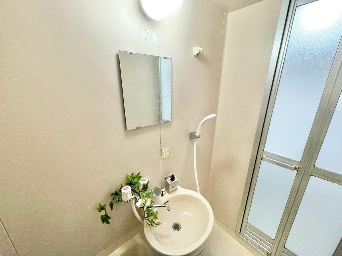 ※撮影用の観察植物・食器調理器具・雑貨類等はございません。※写真は現況優先