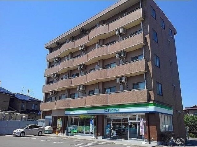 ファミリーマート茨島四丁目店まで500m
