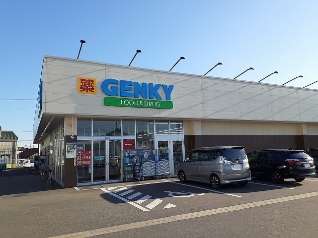 ゲンキー碧南金山店まで593m