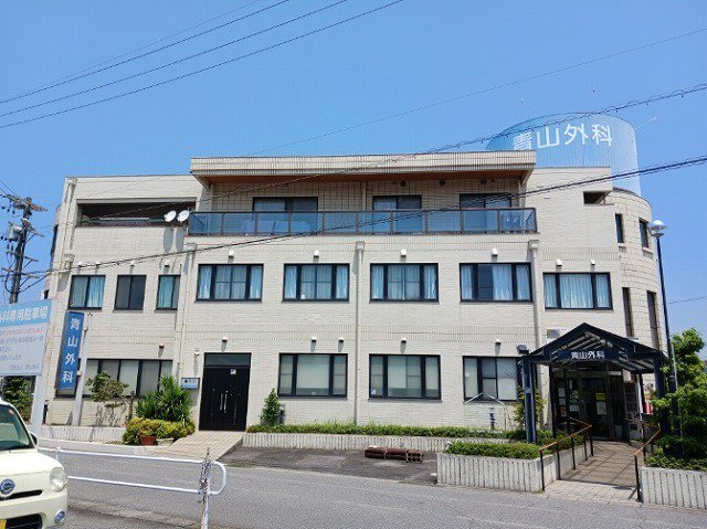 青山外科まで586m