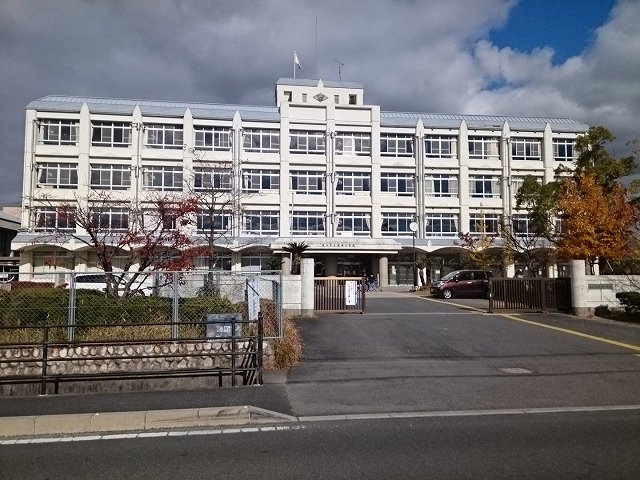 守山市立物部小学校まで1210m