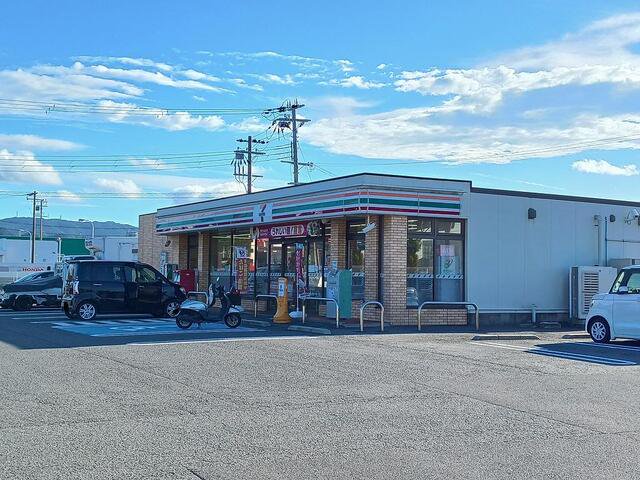 セブンイレブンマリーナ入口店様まで200m