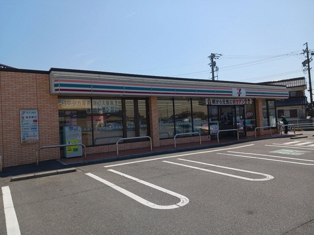 セブンイレブン長太旭町店まで600m