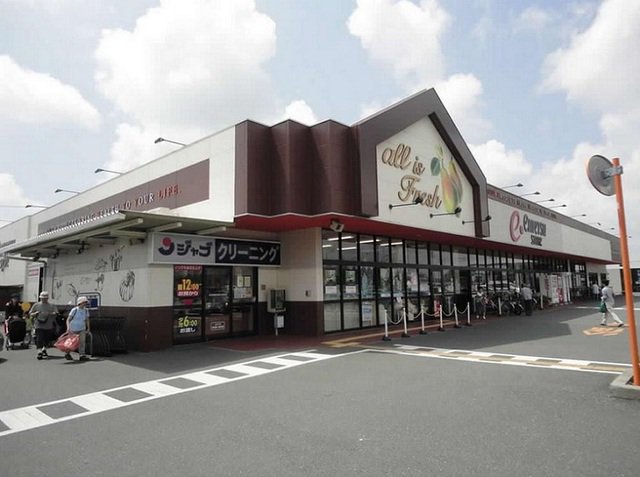 遠鉄ストア 富塚店まで550m