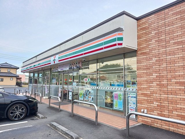 セブンイレブン　城里石塚店まで609m