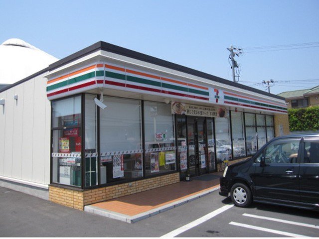 セブンイレブン倉敷上富井店まで550m