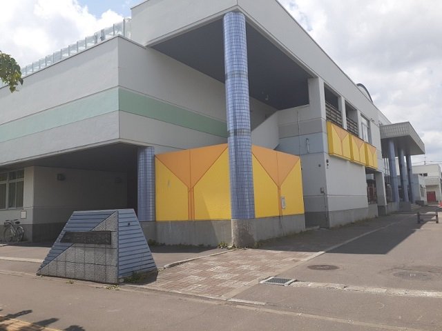 旭川市立朝日小学校まで800m