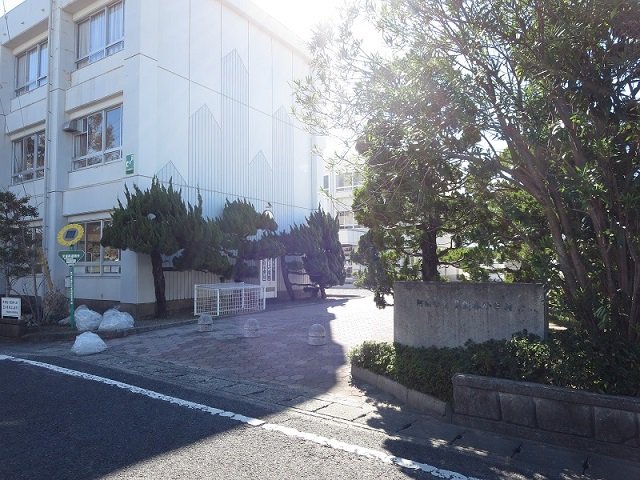 見能林小学校まで400m
