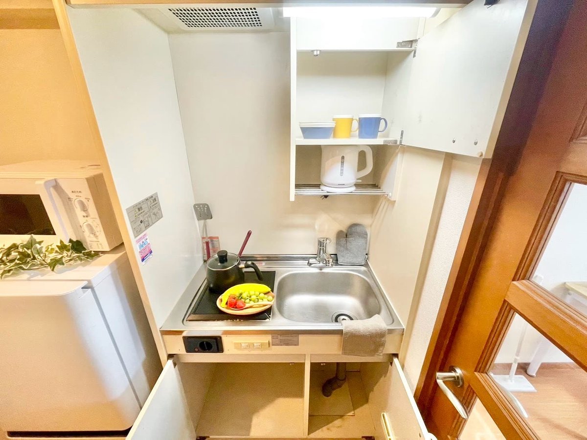 ※撮影用の観察植物・食器調理器具・雑貨類等はございません。※写真は現況優先