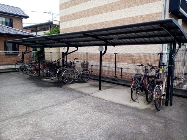 駐輪場　原付＆自転車のみ駐輪可能