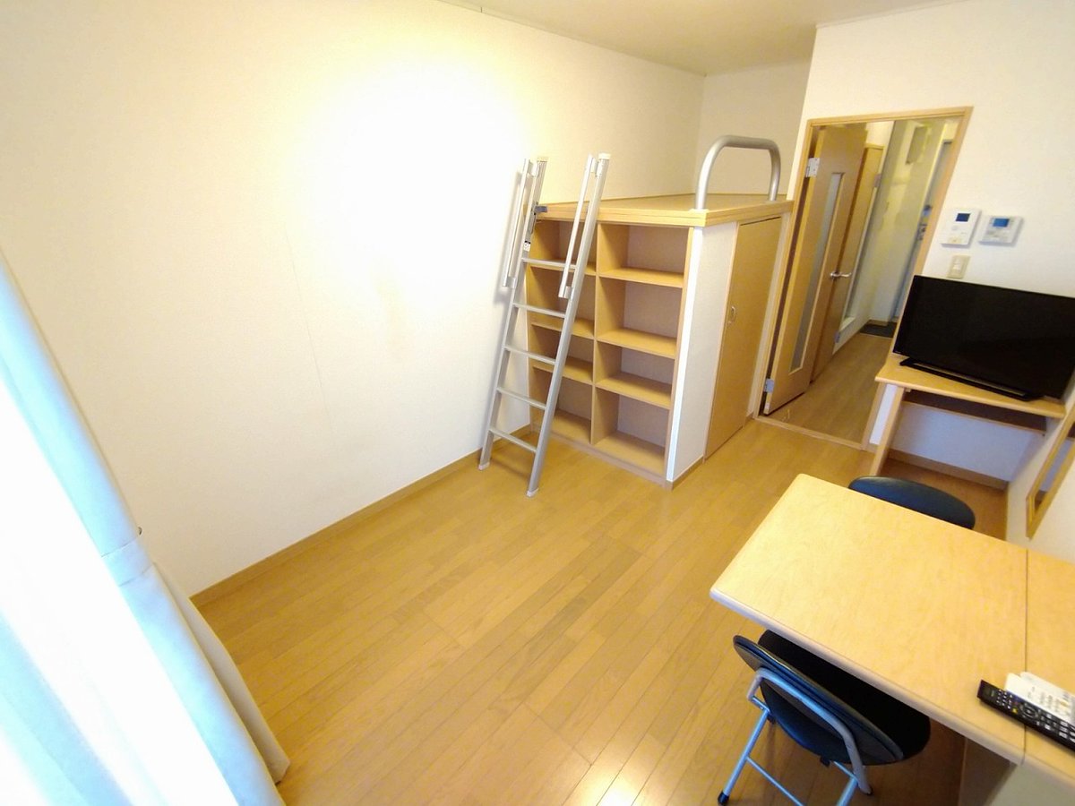 2階以上は絨毯仕様です。
