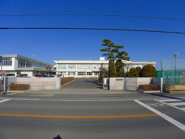 明和中学校まで348m