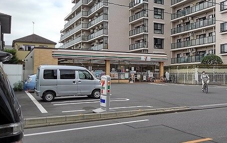 セブン　さいたま原山1丁目店まで600m