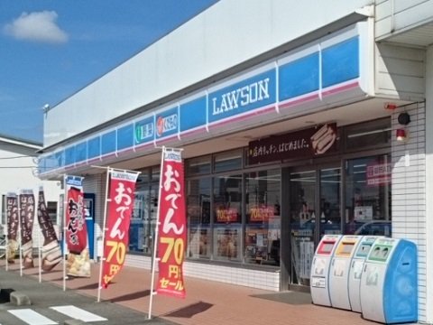 ローソン富山下堀店まで450m