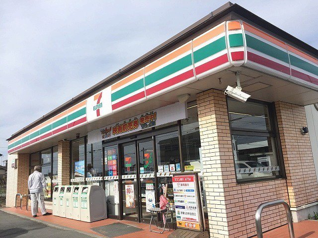 セブンイレブン浜松流通元町店まで1000m