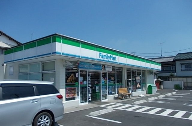 ファミリーマート角屋騎西店まで1160m