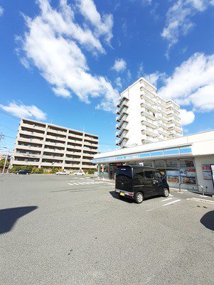 ローソン宇部黒石店まで500m