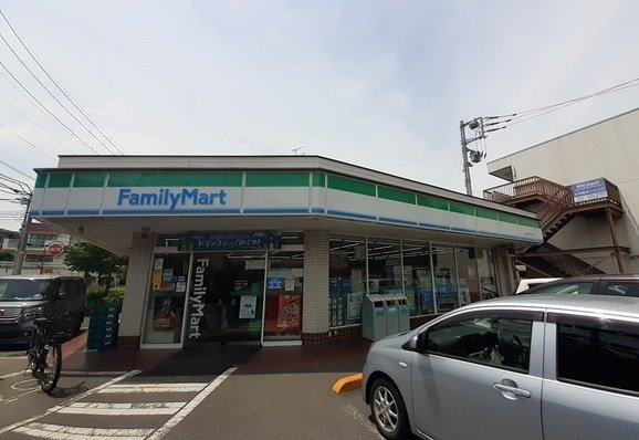 ファミリーマート 小手指二丁目まで180m