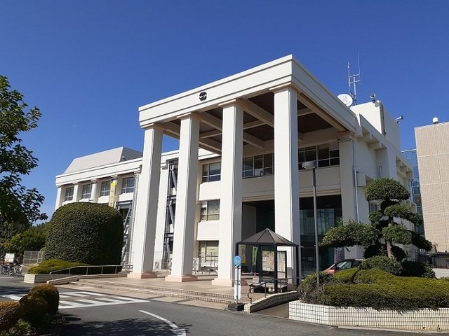 八街市役所まで1800m