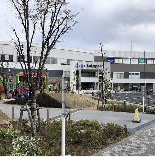 ららぽーとまで2500m