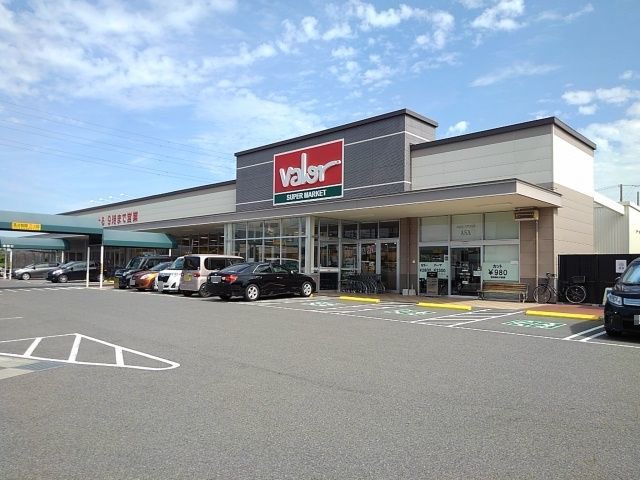 バロー別名店まで900m