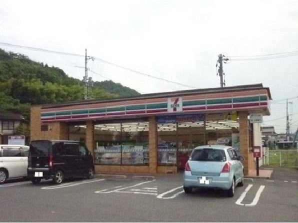 セブンイレブン植松店まで130m