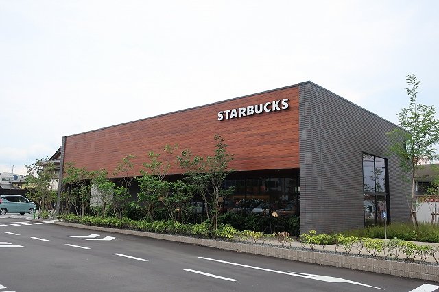 スターバックスコーヒーまで450m
