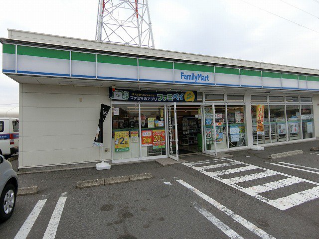 ファミリーマート 大垣桧町店まで260m
