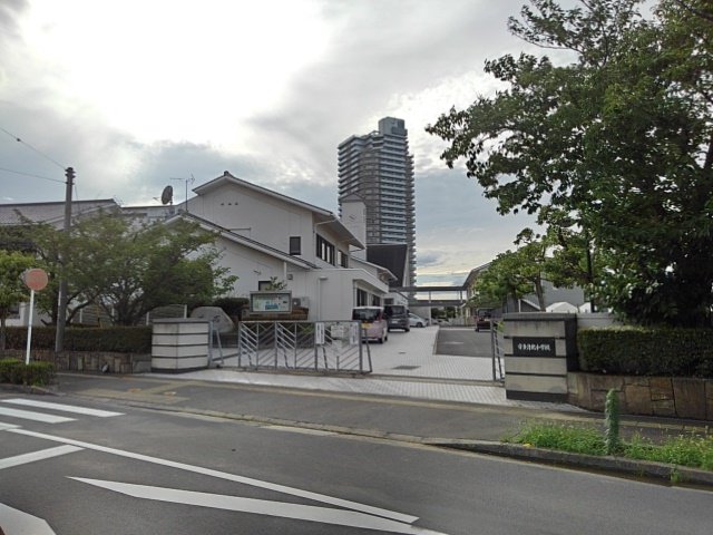 宇多津町立宇多津北小学校まで1200m