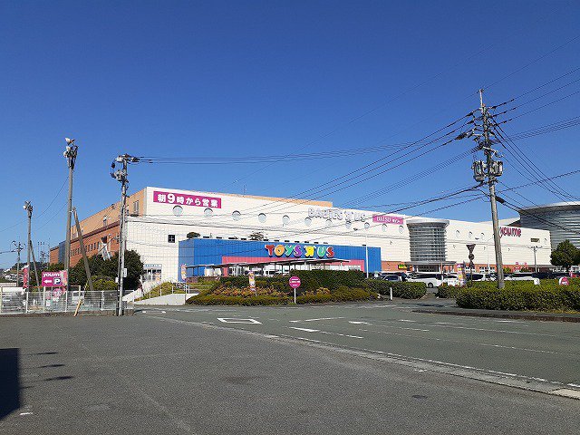 ゆめタウン　サンピアンまで450m