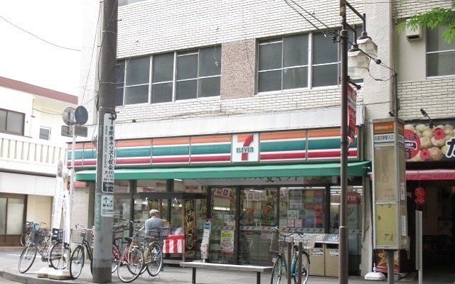 セブンイレブンまで400m