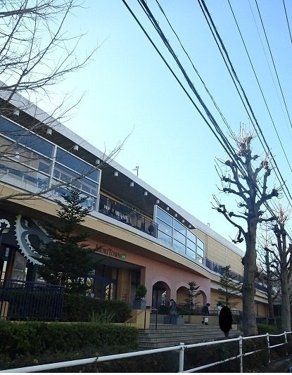 モリタウンまで2300m