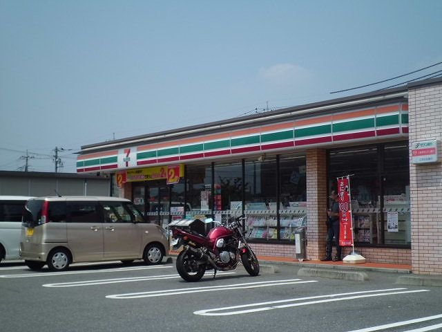 セブンイレブンまで500m