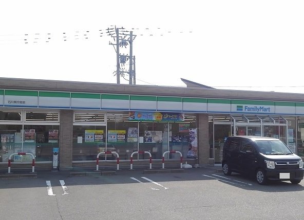 ファミリーマート石川県庁前店まで350m