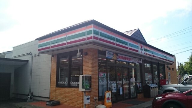 セブンイレブン　新潟中野山店まで400m