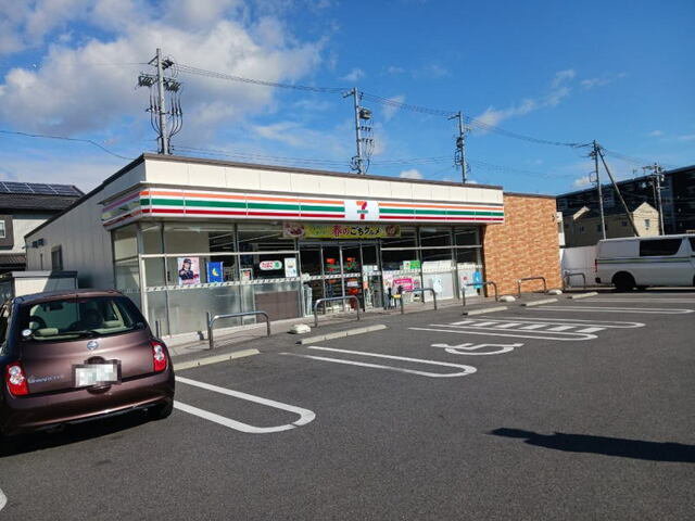 セブンイレブン 幸田駅前店まで750m