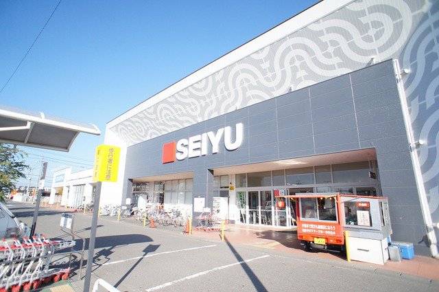 西友伊勢崎茂呂店まで600m