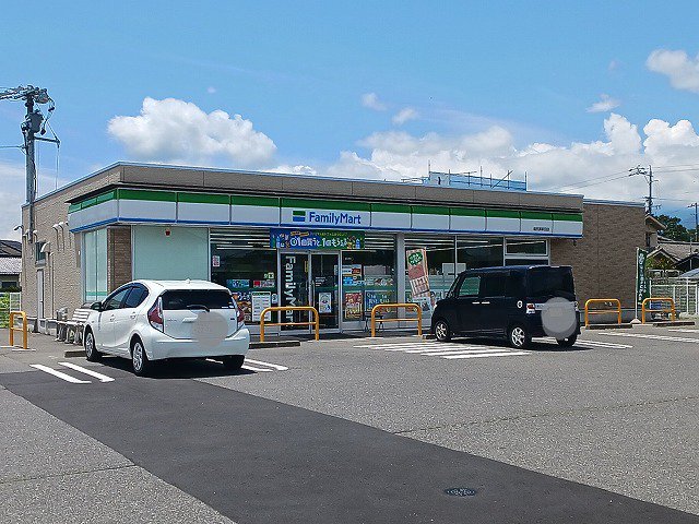 ファミリーマート塩尻原新田店まで150m