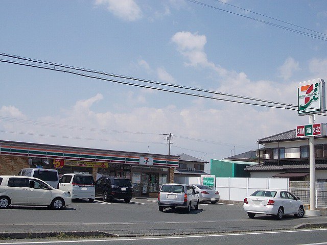 セブンイレブン磐田加茂西店まで700m