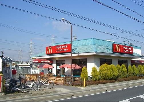 マクドナルドまで227m