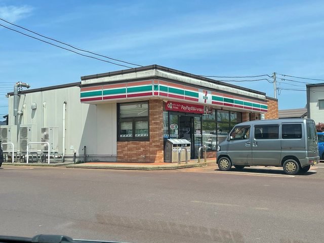 セブンイレブンまで350m