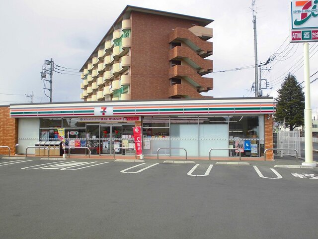 セブンイレブン足利市南店まで300m