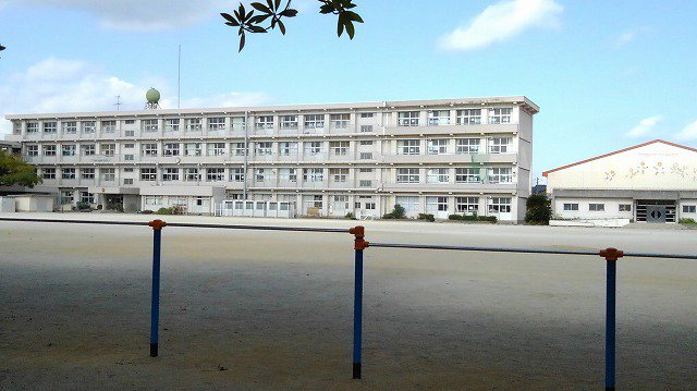 別保小学校まで70m