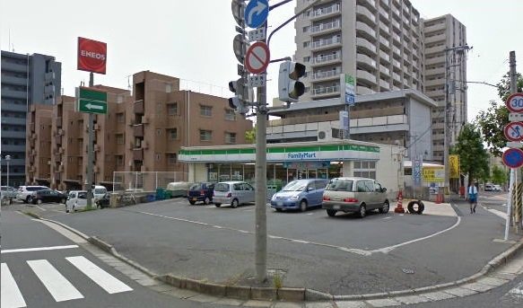 ファミリーマートまで500m