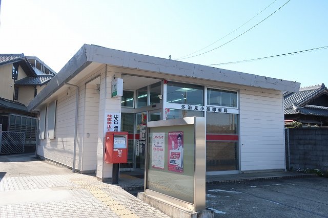 小泉郵便局まで700m