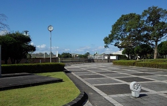 出水市総合運動公園まで1100m
