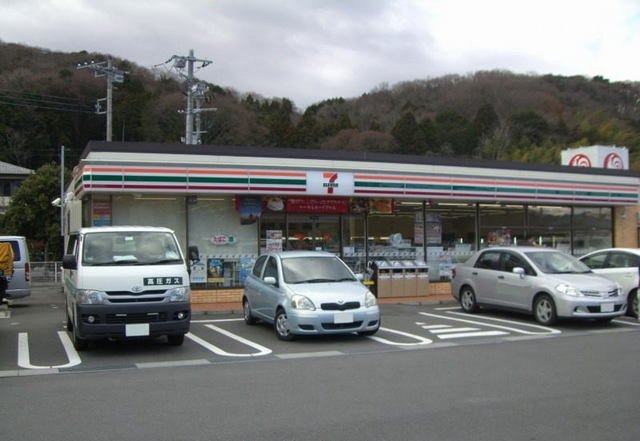 セブンイレブン駿東小山町菅沼東まで350m